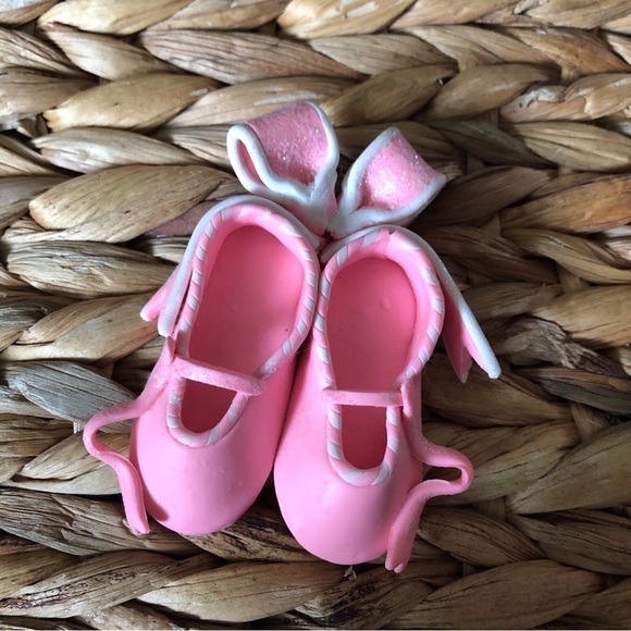 Handmade ballet slippers ornament - Picture 1 of 2